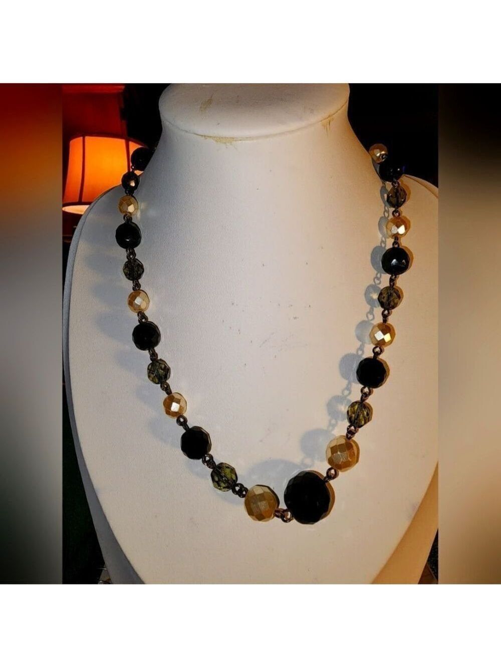 White House Black Market necklace Size: approximately adjustable 16 - 18.5" EUC